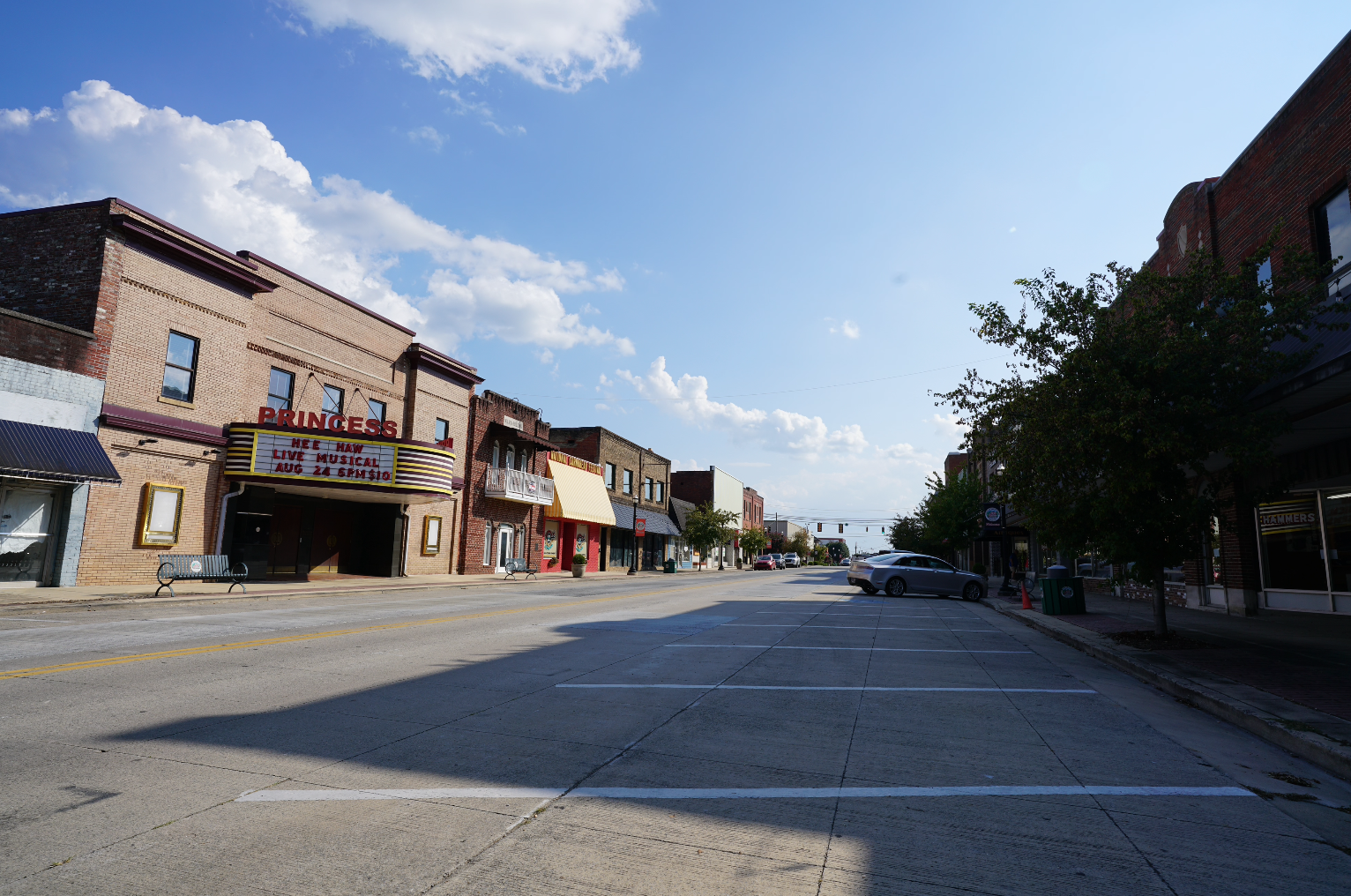 Image of downtown South Pittsburg, Tennessee